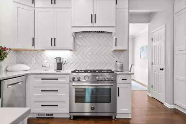 250 Rose Meadow LN, Alpharetta, GA 30005