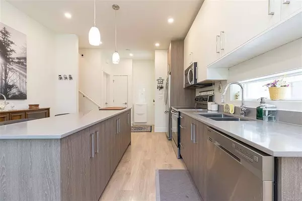 3324 Radiant Way #106, Langford, BC V9C 0K3