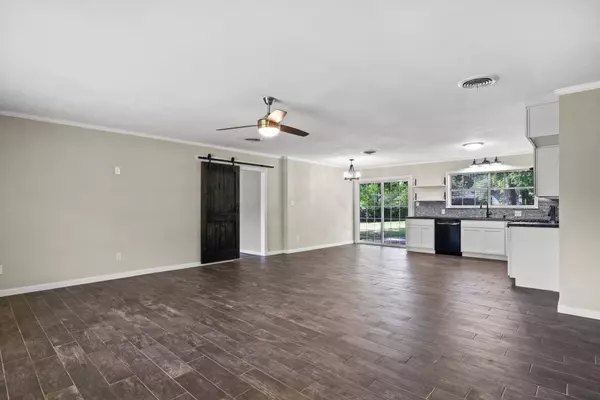 805 Wildwood Road, Daingerfield, TX 75638