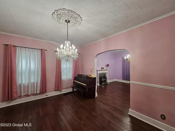 15-17 High Street, Amsterdam, NY 12010