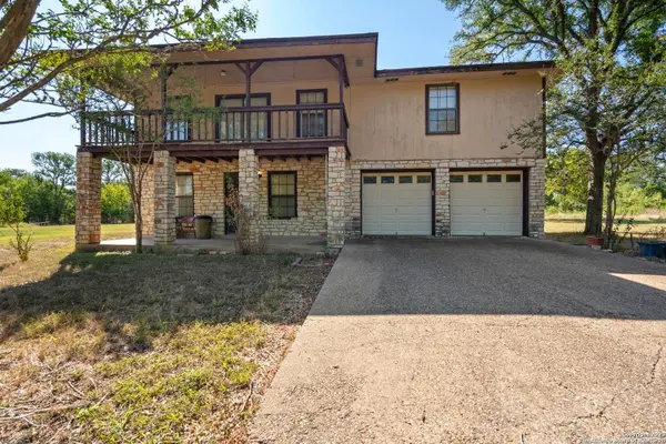 6104 FM 672, Dale, TX 78616