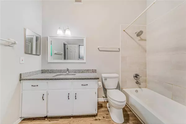 26431 SLEEPY HOLLOW ST, Sorrento, FL 32776