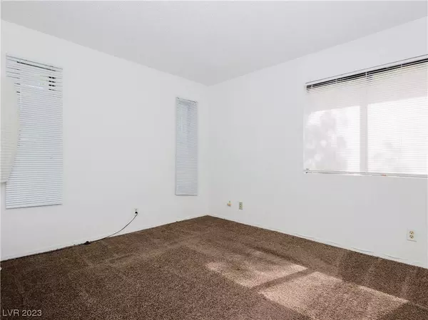 1701 E Katie Avenue #44, Las Vegas, NV 89119