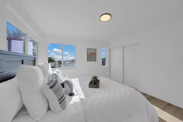 2676 Comstock ST, San Diego, CA 92111