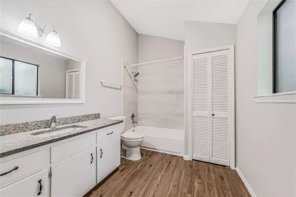 26431 SLEEPY HOLLOW ST, Sorrento, FL 32776