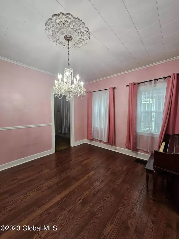 15-17 High Street, Amsterdam, NY 12010