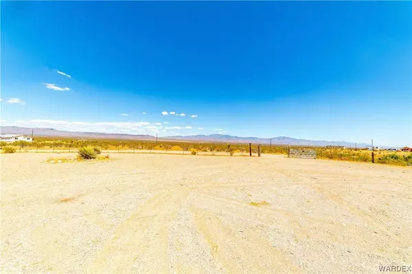 3417 S Amethyst RD, Golden Valley, AZ 86413