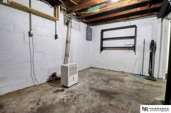 3711 S 18th Street, Lincoln, NE 68502