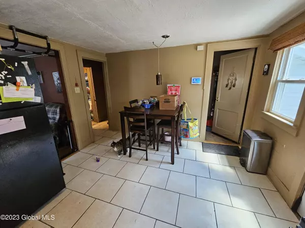 206 2nd Avenue, Gloversville, NY 12078