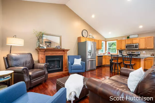 10756 Green Timber Drive, Greenville, MI 48838