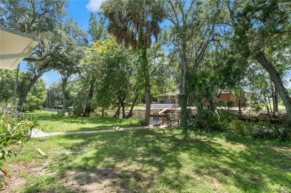 3832 N Hiawatha TER, Crystal River, FL 34428