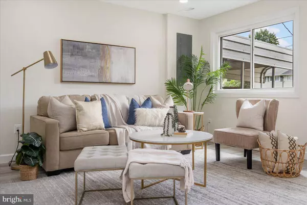 6926 FOREST TER, Hyattsville, MD 20785