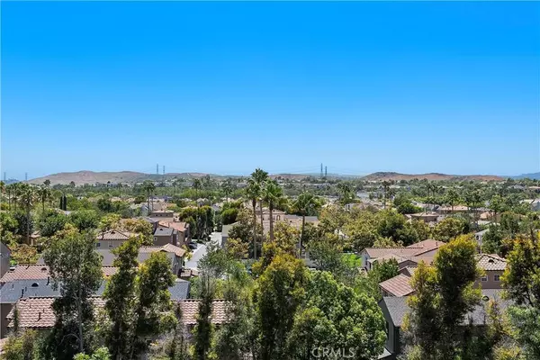 10 Blue Spruce, Ladera Ranch, CA 92694