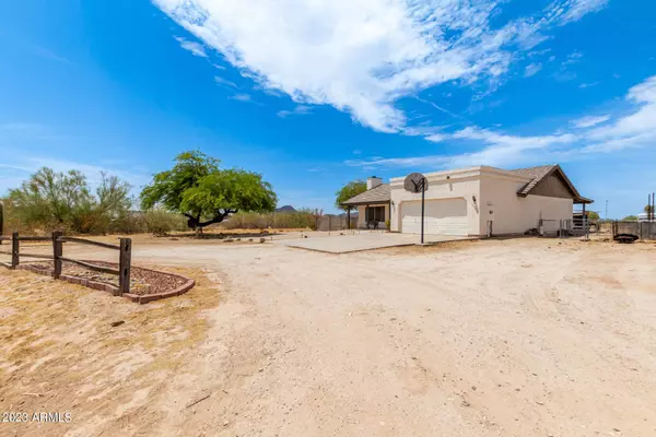 13240 S KIVA Road, Buckeye, AZ 85326