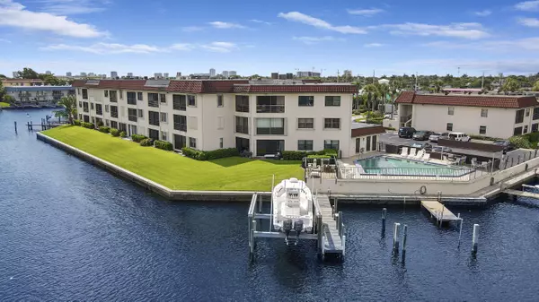 309 Lake CIR 203, North Palm Beach, FL 33408