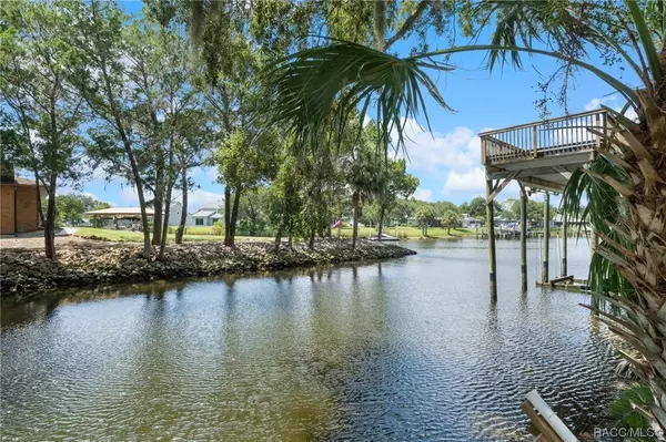 3832 N Hiawatha TER, Crystal River, FL 34428