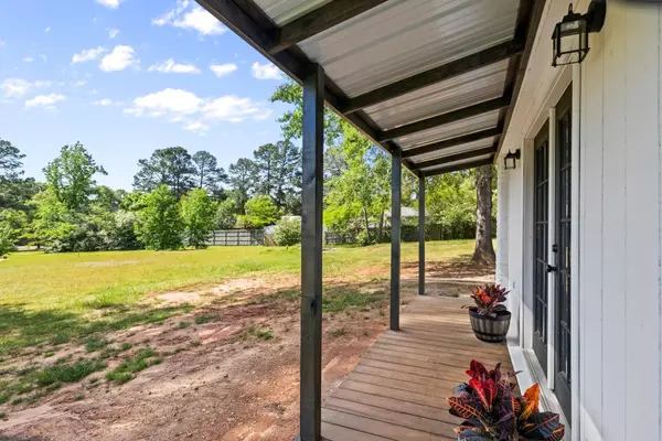 805 Wildwood Road, Daingerfield, TX 75638