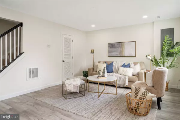 6926 FOREST TER, Hyattsville, MD 20785