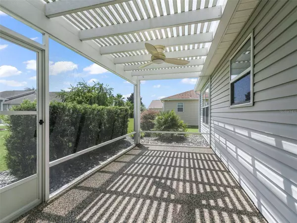 702 EASTBOURNE LN, The Villages, FL 32163