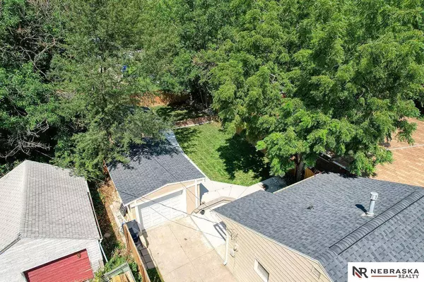 3711 S 18th Street, Lincoln, NE 68502