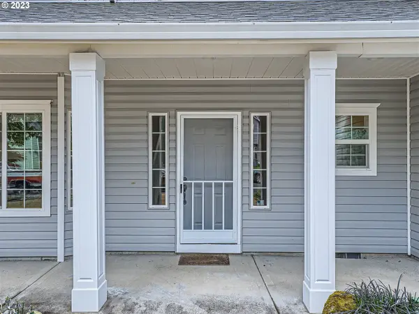 35738 SKYLINE DR, St Helens, OR 97051