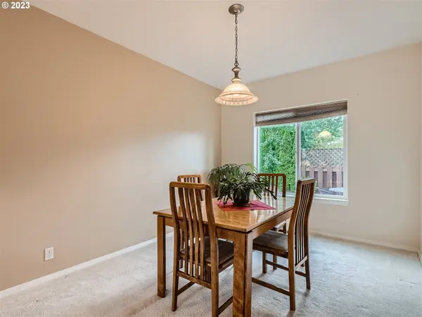 35738 SKYLINE DR, St Helens, OR 97051