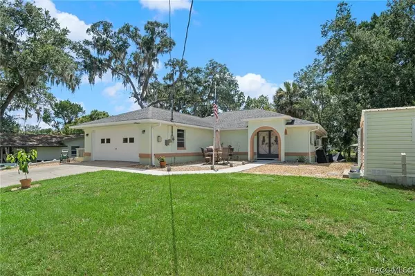 3832 N Hiawatha TER, Crystal River, FL 34428