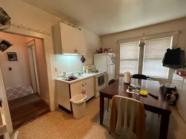 171 Vernon St, Gardner, MA 01440