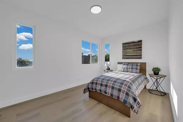 2676 Comstock ST, San Diego, CA 92111