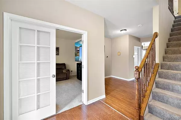 48133 Ellington Drive, Macomb, MI 48044