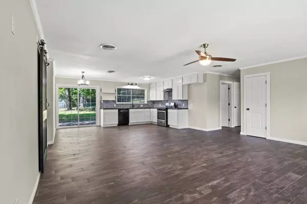 805 Wildwood Road, Daingerfield, TX 75638