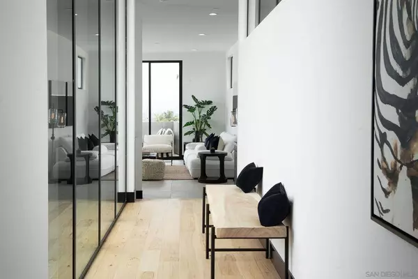 4533 Newport, San Diego, CA 92107