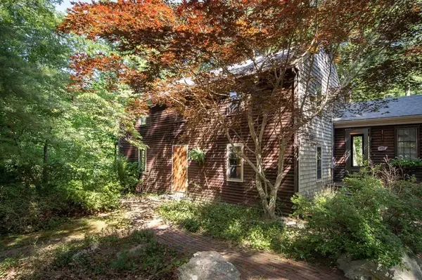 452 Franklin St, Duxbury, MA 02332