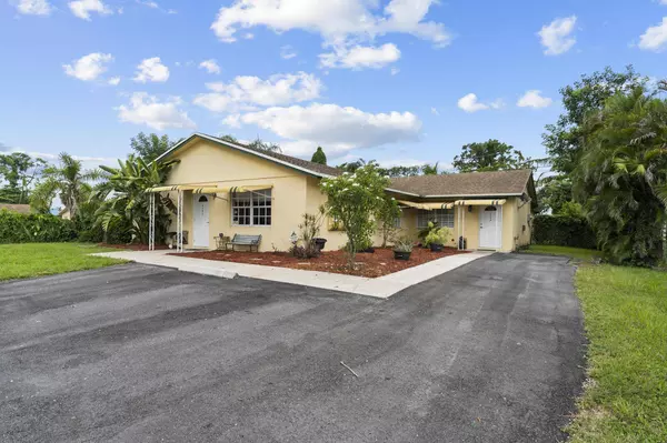 Lake Worth, FL 33463