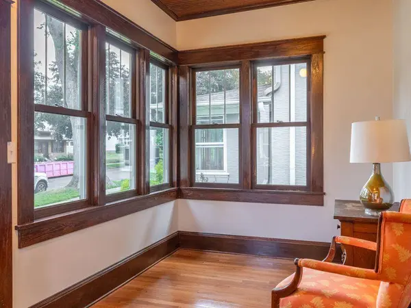 1159 Hawthorne AVE E, Saint Paul, MN 55106