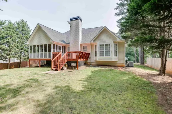 980 Tynsdale DR, Douglasville, GA 30134