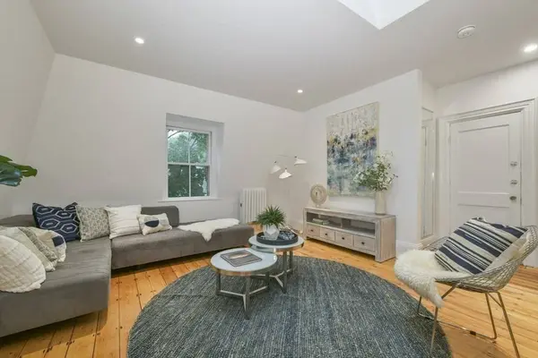 22 Bigelow Street #3B, Cambridge, MA 02139