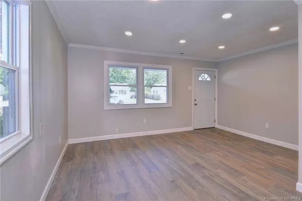 2010 Whitman PL, Hampton, VA 23663