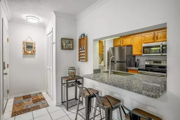 505 Oppenheimer DR #811, Los Alamos, NM 87544