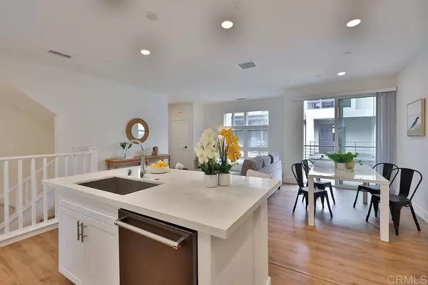 2756 Via Alta PL, San Diego, CA 92108