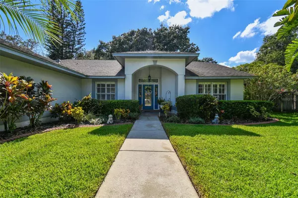 16504 CAYMAN DR, Tampa, FL 33624