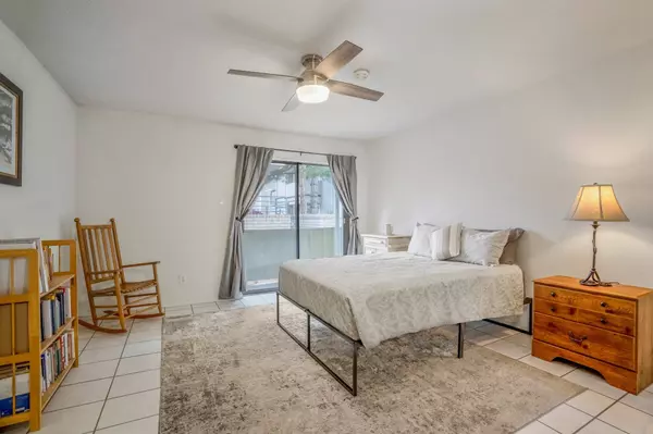 505 Oppenheimer DR #811, Los Alamos, NM 87544