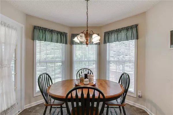 980 Tynsdale DR, Douglasville, GA 30134