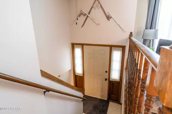 1116 21ST Street S, Grand Forks, ND 58201