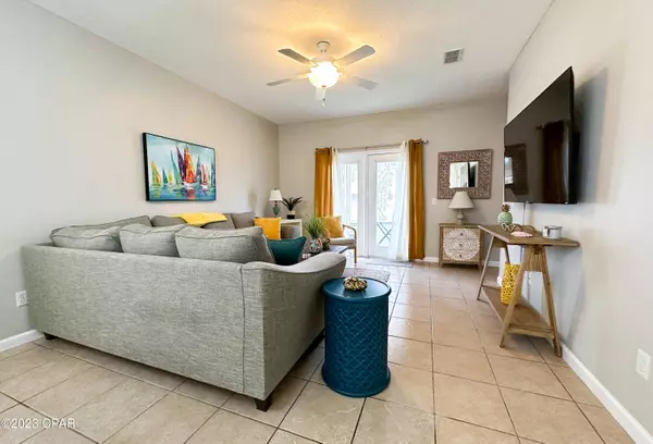 11819 Seashore LN, Panama City Beach, FL 32407