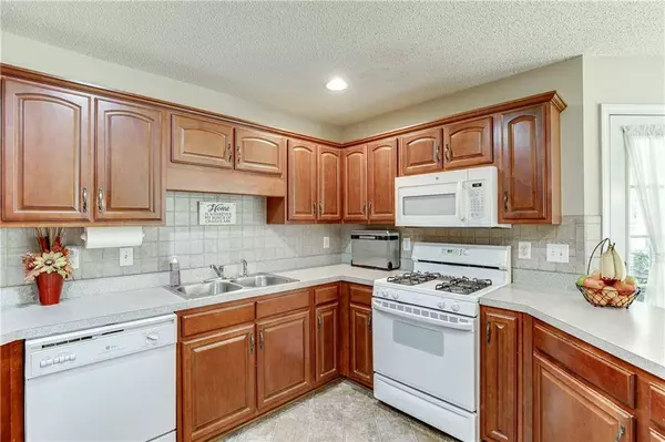 980 Tynsdale DR, Douglasville, GA 30134