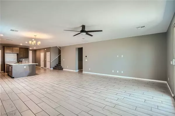 8242 Skye Struck Drive, Las Vegas, NV 89166