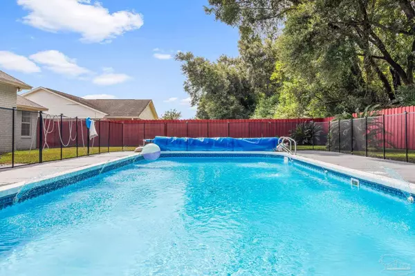 3534 Ashmore Ln, Pace, FL 32571