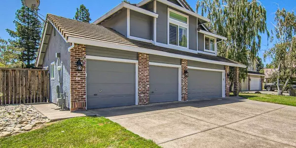 9208 Bella Vista PL, Elk Grove, CA 95624