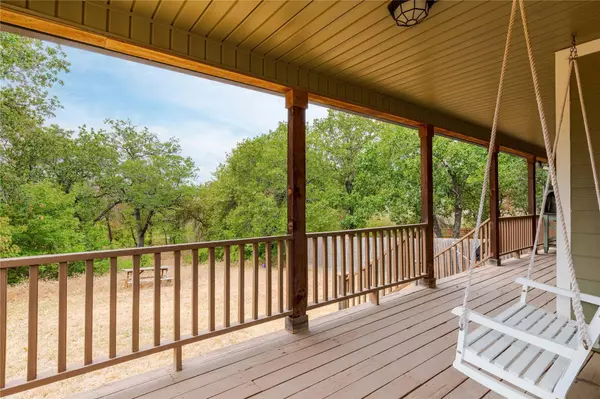 304 Bridle Trail, Oak Point, TX 75068